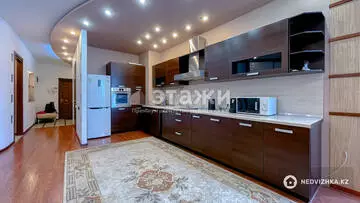 2-комнатная квартира, этаж 8 из 13, 75 м², на длительный срок