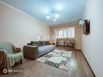 2-комнатная квартира, этаж 2 из 5, 40 м², на длительный срок