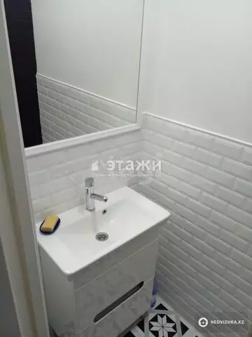 2-комнатная квартира, этаж 6 из 14, 64 м², на длительный срок