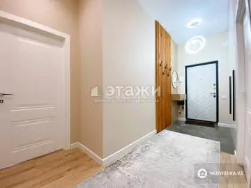 2-комнатная квартира, этаж 2 из 12, 68 м², на длительный срок