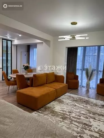 1-комнатная квартира, этаж 10 из 12, 52 м², на длительный срок