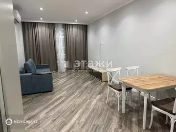 2-комнатная квартира, этаж 10 из 17, 60 м², на длительный срок