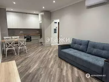 2-комнатная квартира, этаж 10 из 17, 60 м², на длительный срок