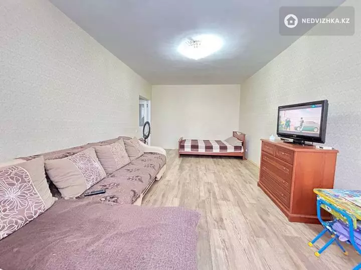 70 м², 2-комнатная квартира, этаж 6 из 12, 70 м², изображение - 1