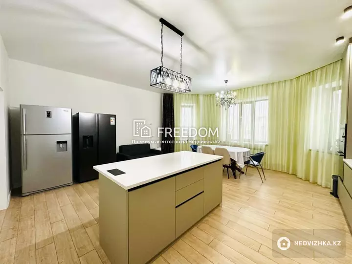 226 м², 4-комнатная квартира, этаж 2 из 4, 226 м², изображение - 1