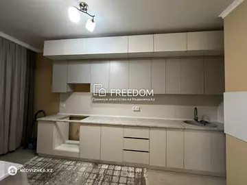 1-комнатная квартира, этаж 9 из 22, 40 м²