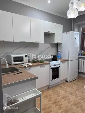 70 м², 2-комнатная квартира, этаж 9 из 14, 70 м², изображение - 2