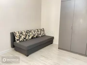 1-комнатная квартира, этаж 3 из 9, 44 м²