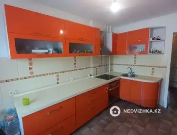 3-комнатная квартира, этаж 2 из 5, 64 м²