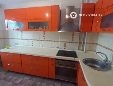 3-комнатная квартира, этаж 2 из 5, 64 м²