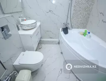 2-комнатная квартира, этаж 10 из 12, 54 м²