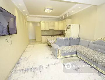 2-комнатная квартира, этаж 8 из 13, 52 м²