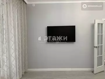 1-комнатная квартира, этаж 2 из 12, 50 м², на длительный срок