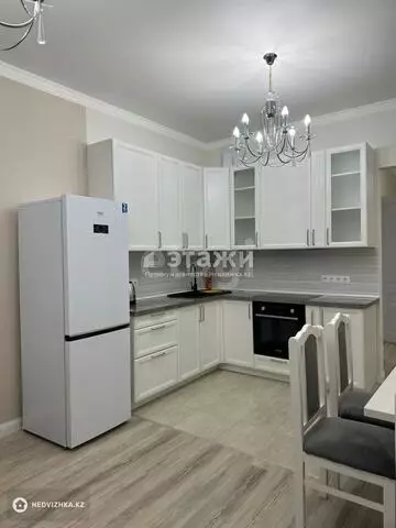 1-комнатная квартира, этаж 8 из 17, 40 м², на длительный срок