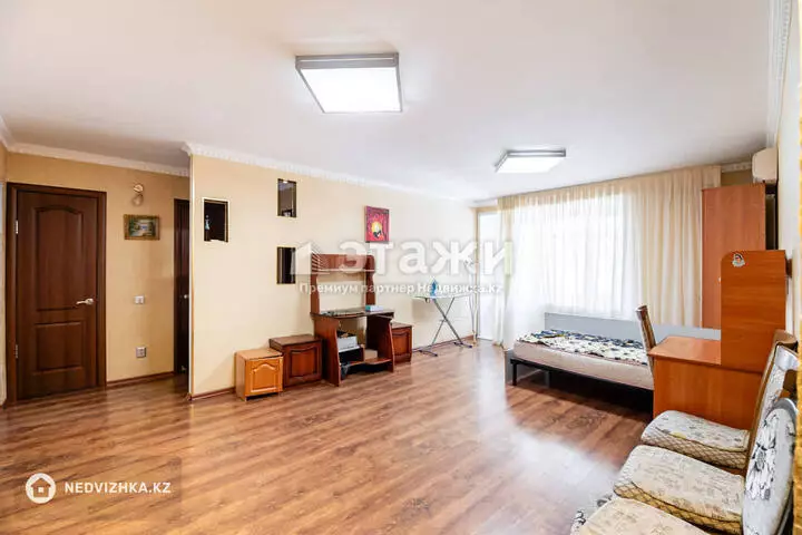 77.9 м², 4-комнатная квартира, этаж 3 из 9, 78 м², изображение - 1