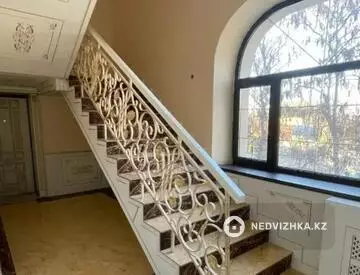 1700 м², Здание, 3 этажа, 1 700 м², изображение - 4