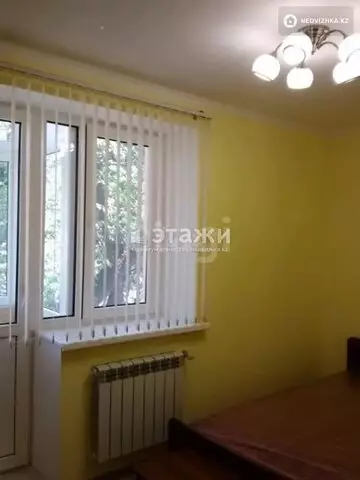 2-комнатная квартира, этаж 2 из 3, 40 м²