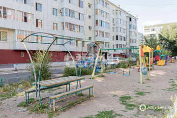 2-комнатная квартира, этаж 2 из 5, 64 м²