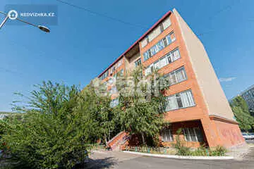 2-комнатная квартира, этаж 2 из 5, 64 м²