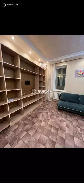 2-комнатная квартира, этаж 10 из 12, 53 м²