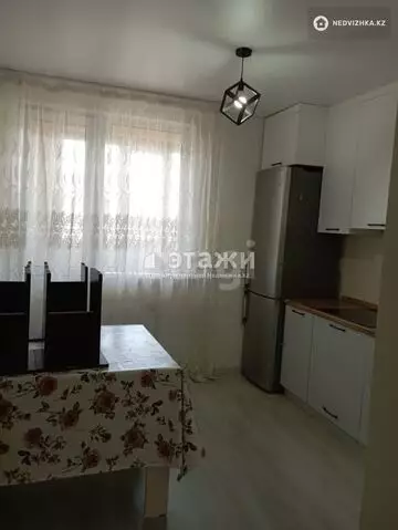 1-комнатная квартира, этаж 8 из 9, 39 м²