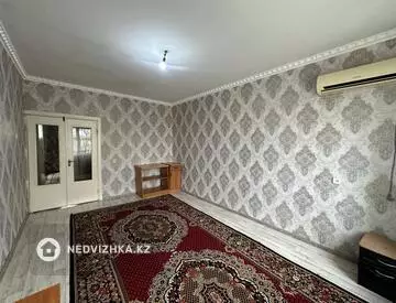 2-комнатная квартира, этаж 4 из 5, 52 м²