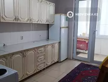 3-комнатная квартира, этаж 12 из 12, 76 м²