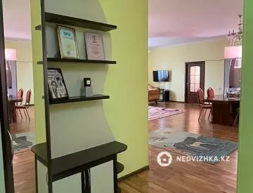 131 м², 3-комнатная квартира, этаж 2 из 13, 131 м², изображение - 12