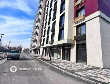 4-комнатная квартира, этаж 5 из 12, 135 м²