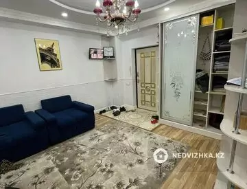 3-комнатная квартира, этаж 3 из 9, 111 м²