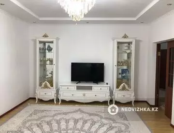 3-комнатная квартира, этаж 1 из 4, 91 м²