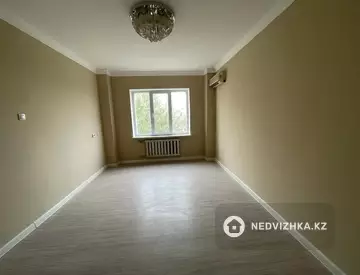 3-комнатная квартира, этаж 4 из 5, 70 м²