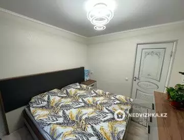 3-комнатная квартира, этаж 1 из 5, 60 м²