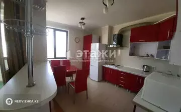 3-комнатная квартира, этаж 9 из 9, 100 м²