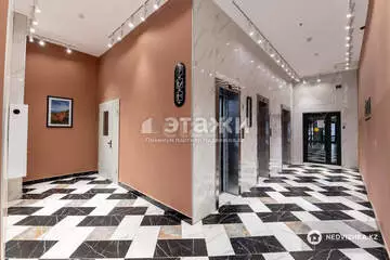 2-комнатная квартира, этаж 2 из 18, 42 м²