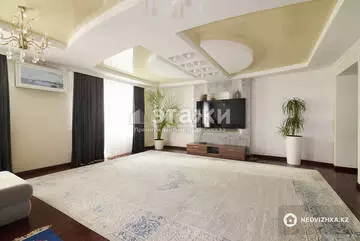 5-комнатная квартира, этаж 9 из 13, 188 м²