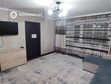 3-комнатная квартира, этаж 8 из 9, 54 м²