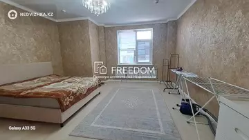 1-комнатная квартира, этаж 7 из 12, 57 м²