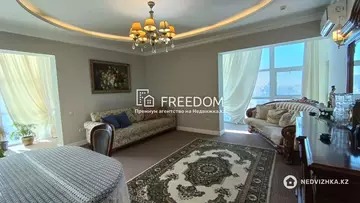 6-комнатная квартира, этаж 18 из 37, 248 м²