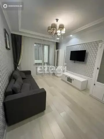 2-комнатная квартира, этаж 1 из 10, 67 м²