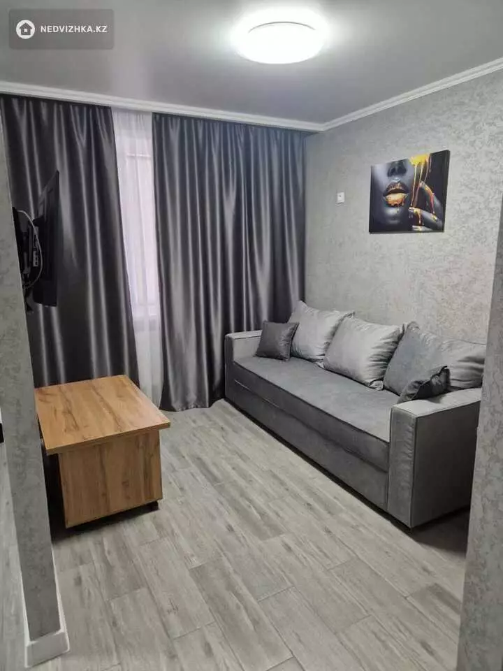 30 м², 1-комнатная квартира, этаж 1 из 9, 30 м², посуточно, изображение - 1