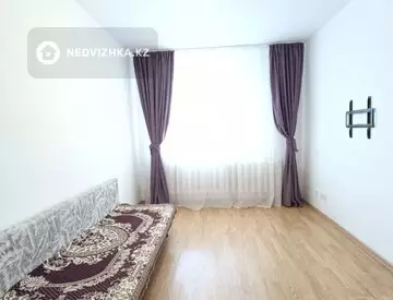 1-комнатная квартира, этаж 4 из 5, 33 м²