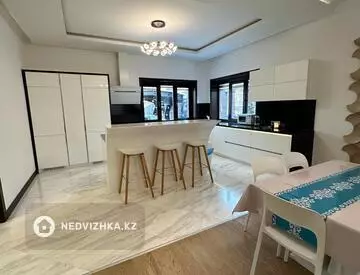 280 м², 6-комнатный дом, 8 соток, 280 м², на длительный срок, изображение - 0