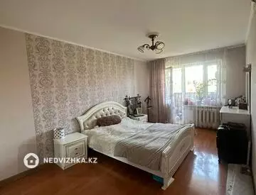 4-комнатная квартира, этаж 5 из 5, 74 м²