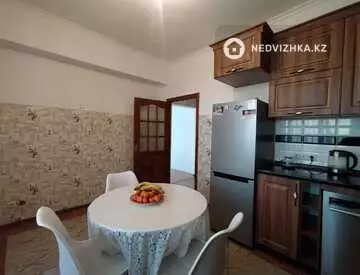 3-комнатная квартира, этаж 5 из 6, 130 м²