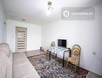 3-комнатная квартира, этаж 1 из 4, 65 м²