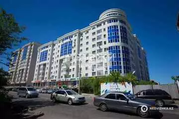 2-комнатная квартира, этаж 7 из 10, 82 м²