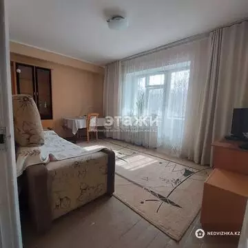 3-комнатная квартира, этаж 3 из 4, 60 м²