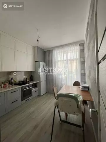 2-комнатная квартира, этаж 6 из 9, 65 м²