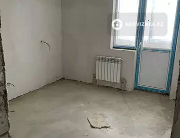 1-комнатная квартира, этаж 10 из 12, 43 м²